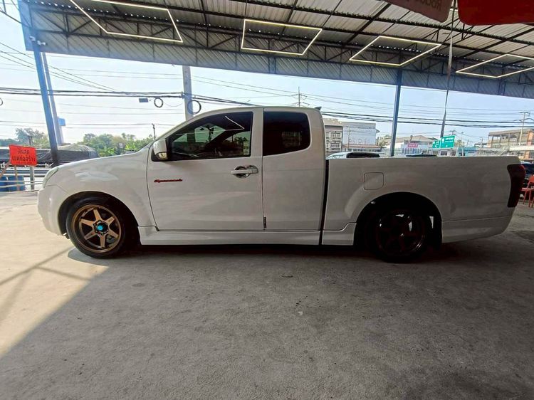 Isuzu D-MAX 2017 1.9 X-Series Z Pickup ดีเซล ไม่ติดแก๊ส เกียร์ธรรมดา ขาว รูปที่ 4