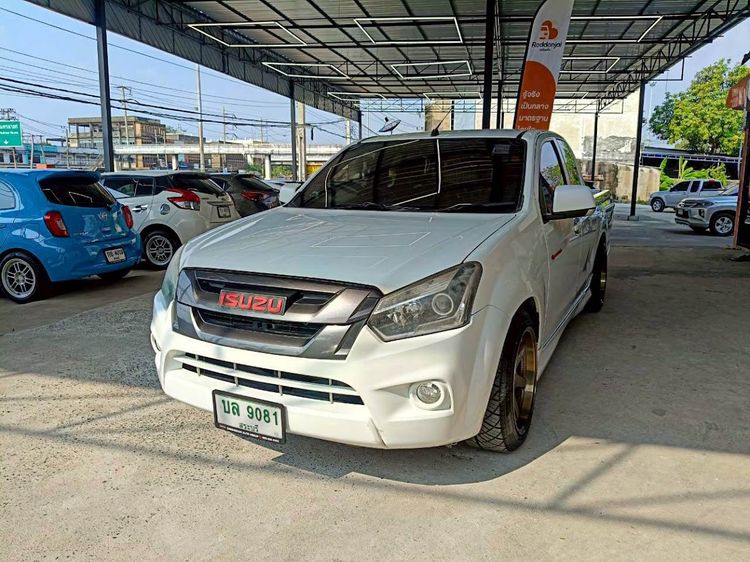 รถ Isuzu D-MAX 1.9 X-Series Z สี ขาว