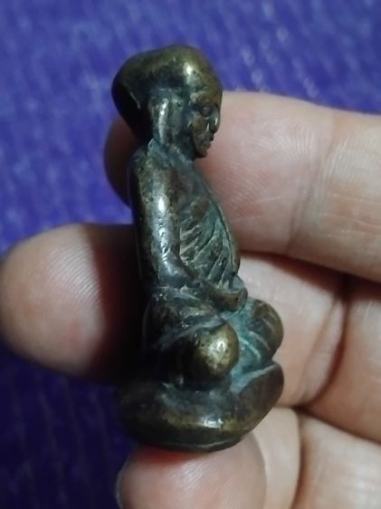 หลวงพ่อเงินบางคลาน พระพิมพ์ใหญ่ มีกริ่ง กรุวัดท่ามะไฟ จ.พิจิตร ประมาณปี 2460 ขนาดใหญ่ เนื้อทองเหลืองเก่า ของแท้เนื้อจะดูเก่า ซึ้งตา และมีธรร