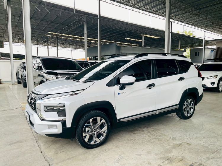 รถ Mitsubishi Xpander 1.6 HEV สี ขาว