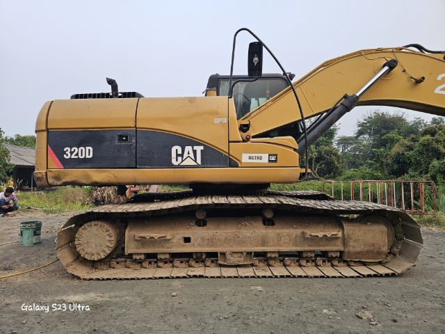 CAT 320D v2 รถพร้อมใช้งาน รูปที่ 2