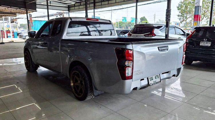 Isuzu D-MAX 2019 1.9 S Pickup ดีเซล ไม่ติดแก๊ส เกียร์ธรรมดา เทา รูปที่ 4