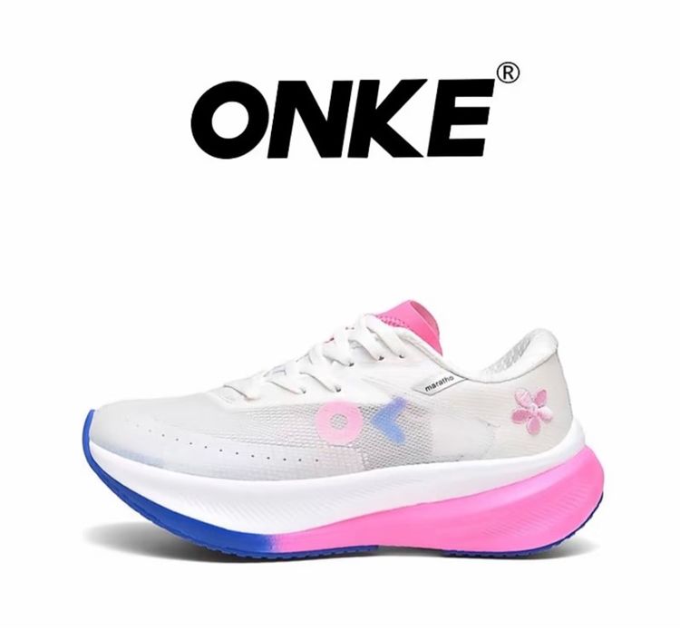 รองเท้าผ้าใบ