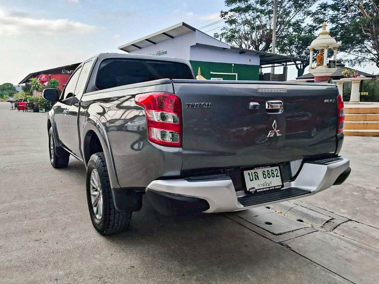 Mitsubishi Triton 2017 All New Mega Cab 2.4 GLS Plus Pickup ดีเซล ไม่ติดแก๊ส เกียร์ธรรมดา เทา รูปที่ 4