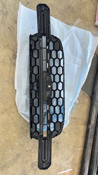 กระจังหน้ารถฟอร์ด เอเวอร์เรสแท้ตรงรุ่น รูปที่ 3