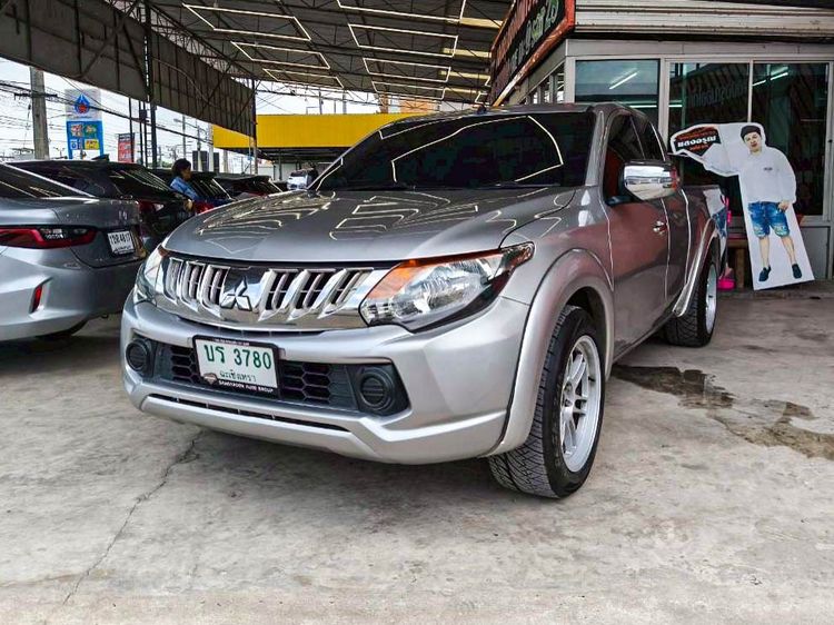 รถ Mitsubishi Triton All New Mega Cab 2.5 GLX สี บรอนซ์เงิน