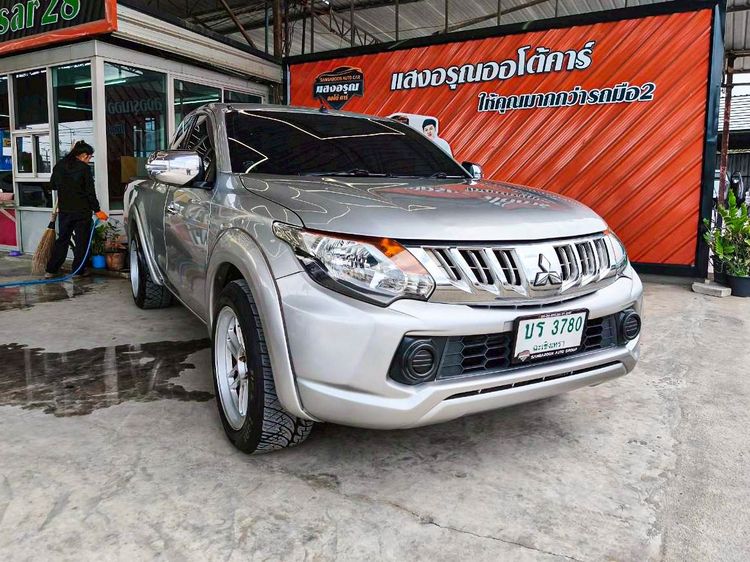 Mitsubishi Triton 2015 All New Mega Cab 2.5 GLX Pickup ดีเซล ไม่ติดแก๊ส เกียร์ธรรมดา บรอนซ์เงิน รูปที่ 3