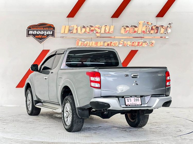 Mitsubishi Triton 2017 All New Mega Cab 2.4 GLS Plus Pickup ดีเซล ไม่ติดแก๊ส เกียร์ธรรมดา เทา รูปที่ 4