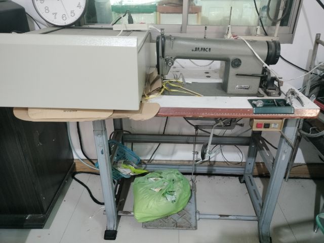 ขายจักรเย็บผ้าอุตสาหกรรมและเครื่องตอกสแน็ป รูปที่ 2