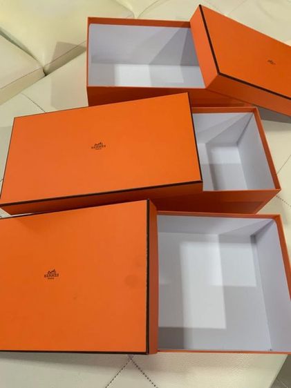 กล่องรองเท้า และกล่องใส่ผ้าพันกระเป๋า Hermes รูปที่ 2