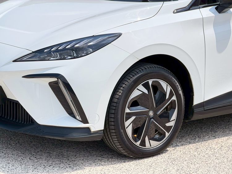 MG MG4 2023 Electric Sedan ไฟฟ้า เกียร์อัตโนมัติ ขาว รูปที่ 3