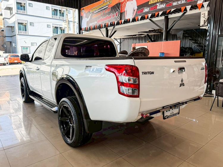 Mitsubishi Triton 2017 All New Mega Cab 2.4 GLS Plus Pickup ดีเซล ไม่ติดแก๊ส เกียร์ธรรมดา ขาว รูปที่ 4