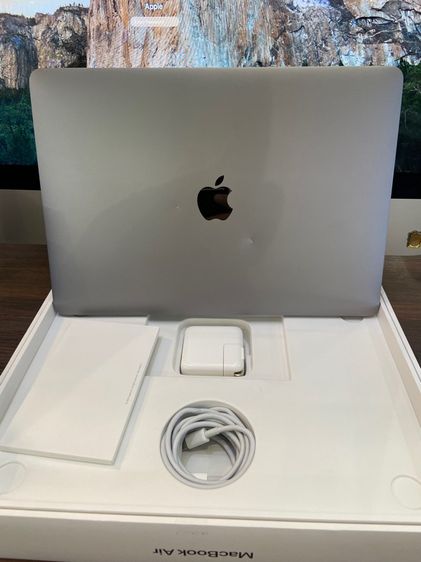 macbook air m1 13 นิ้ว ram16gb ความจุ 512gb เครื่องศูนย์ไทย