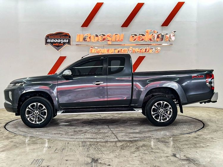 Mitsubishi Triton 2018 All New Mega Cab 2.4 GLS Plus Pickup ดีเซล ไม่ติดแก๊ส เกียร์ธรรมดา เทา รูปที่ 4