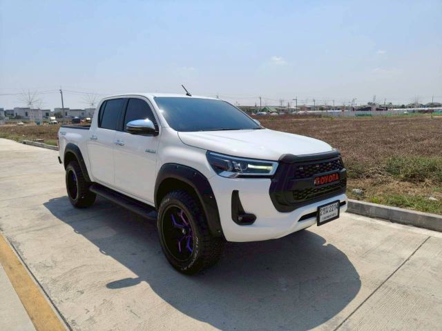 Toyota Hilux Revo 2021 2.4 Prerunner Mid Pickup ดีเซล เกียร์อัตโนมัติ ขาว