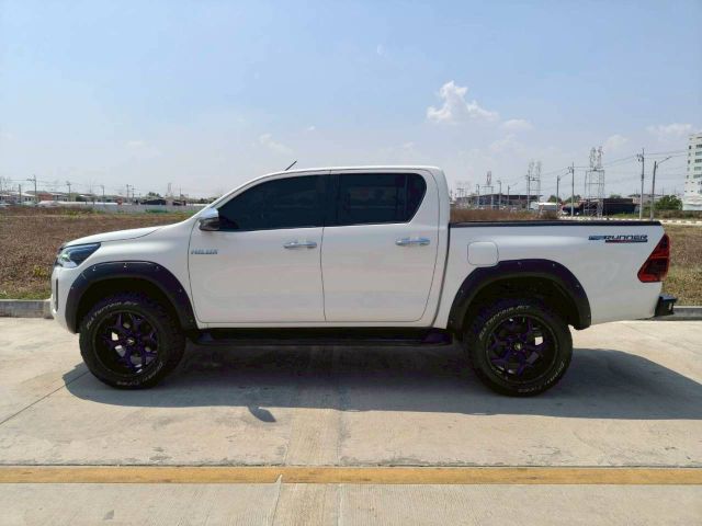 Toyota Hilux Revo 2021 2.4 Prerunner Mid Pickup ดีเซล เกียร์อัตโนมัติ ขาว รูปที่ 4