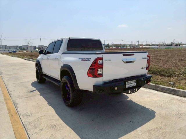 Toyota Hilux Revo 2021 2.4 Prerunner Mid Pickup ดีเซล เกียร์อัตโนมัติ ขาว รูปที่ 3