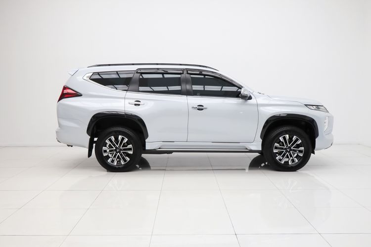 Mitsubishi Pajero Sport 2020 2.4 GT Premium 2WD Utility-car ดีเซล ไม่ติดแก๊ส เกียร์อัตโนมัติ ขาว รูปที่ 3