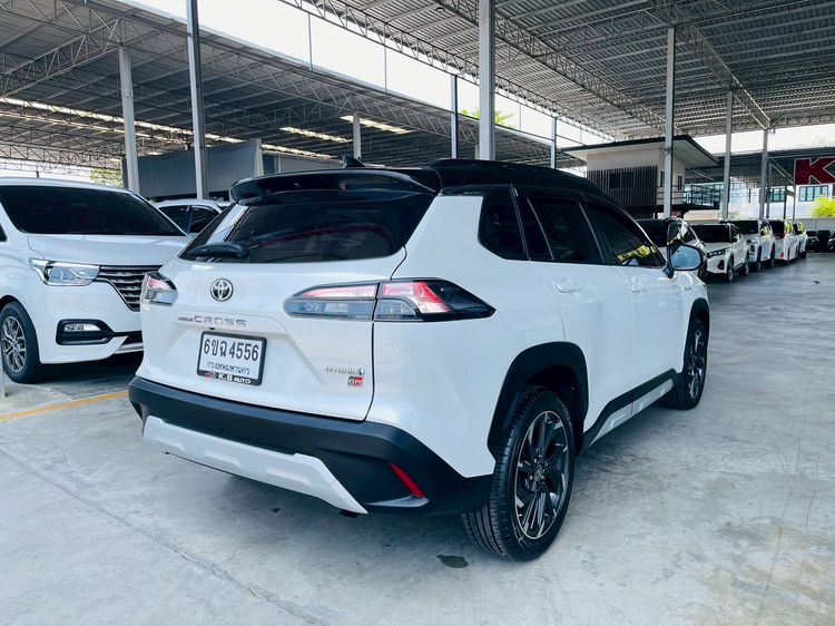 Toyota Corolla Cross 2022 1.8 Hybrid Premium Safety GR Sport Sedan ไฮบริด ไม่ติดแก๊ส เกียร์อัตโนมัติ ขาว รูปที่ 4