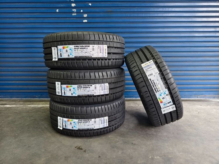 🏆 ยางใหม่ Michelin รุ่น Pilot Sport 5 ขนาด 235 45R18 ปี25