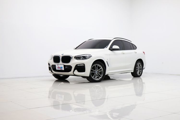 รถ BMW X4 2.0 xDrive20d M Sport 4WD สี ขาว