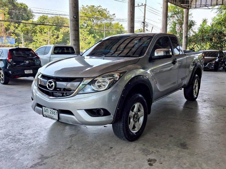 รถ Mazda BT-50 Pro 2.2 Hi-Racer สี บรอนซ์เงิน