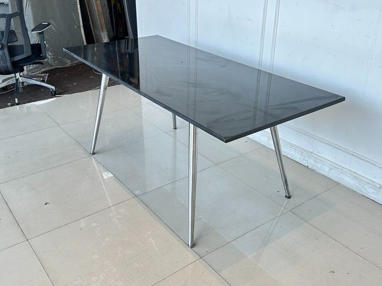 โต๊ะทานอาหาร ท็อปหินอ่อนสีดำ แผ่นรองเหล็ก ขาสแตนเลส  รูปที่ 4