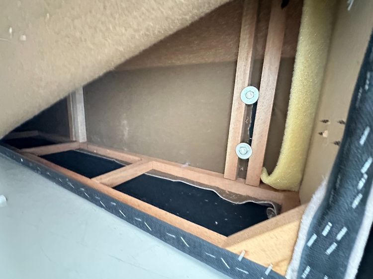 เตียงนอน ฐานสำเร็จรูป 6 ฟุต โครงไม้ MDF บุผ้ากำมะหยี่สีเทา รูปที่ 8