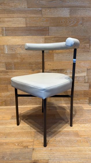  เก้าอี้ เบาะผ้าสีเทา ขาเหล็กสีดำ รูปที่ 3