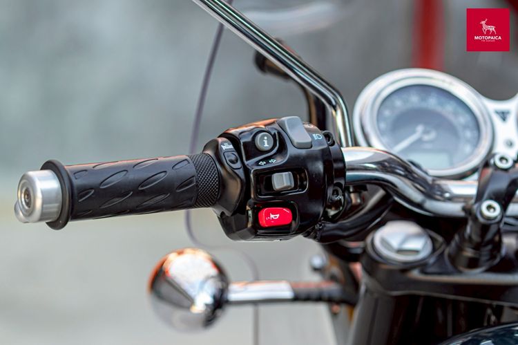 Triumph Bonneville T120 ปี2018 มือเดียว สีทูโทน วิ่งน้อย6,000Km. รูปที่ 11