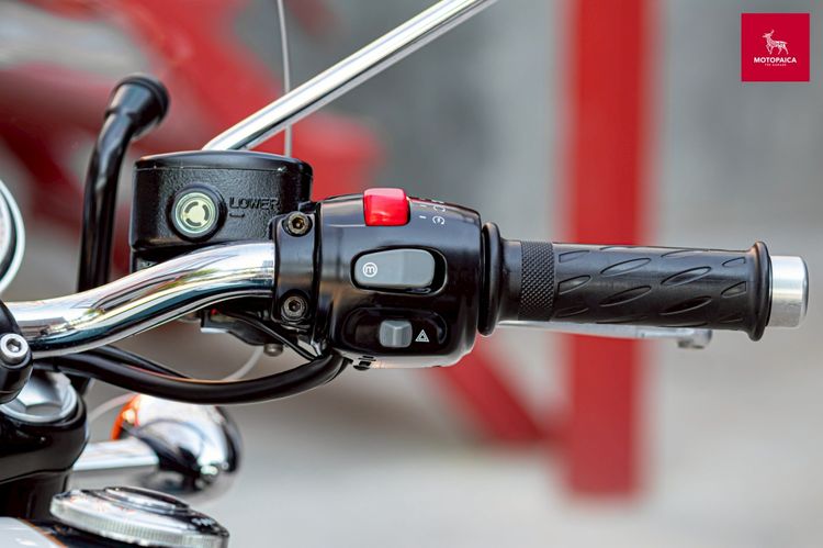 Triumph Bonneville T120 ปี2018 มือเดียว สีทูโทน วิ่งน้อย6,000Km. รูปที่ 12