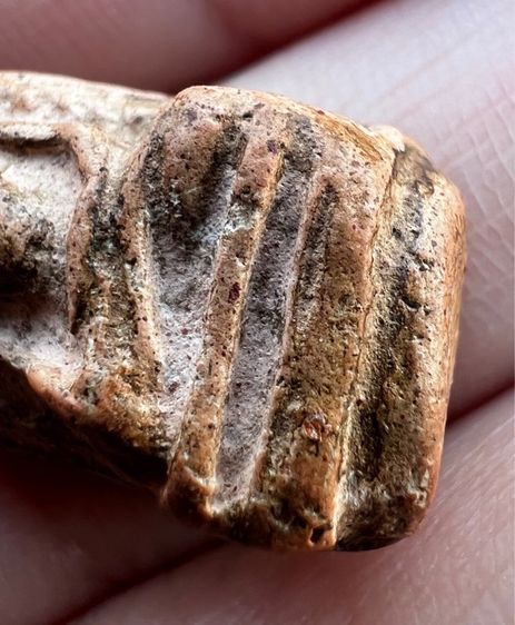 พระรอด วัดมหาวันพิมพ์กลาง  รูปที่ 4