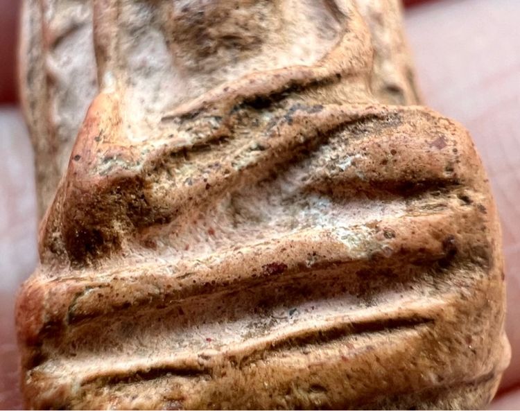 พระรอด วัดมหาวันพิมพ์กลาง  รูปที่ 17