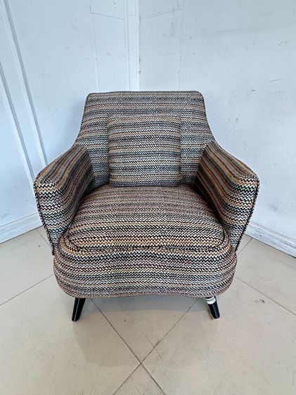 เก้าอี้อาร์มแชร์ พร้อมสตูล เบาะผ้าลายสีเขียวน้ำตาล รูปที่ 8