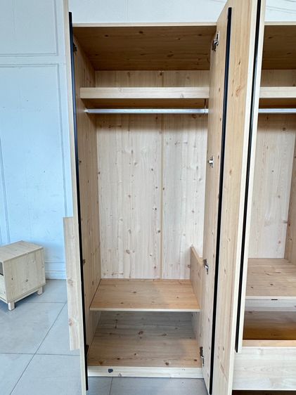 ตู้เสื้อผ้า 4 บานเปิด 2 ลิ้นชัก โครงฐานไม้ MDF สีบีช  รูปที่ 9