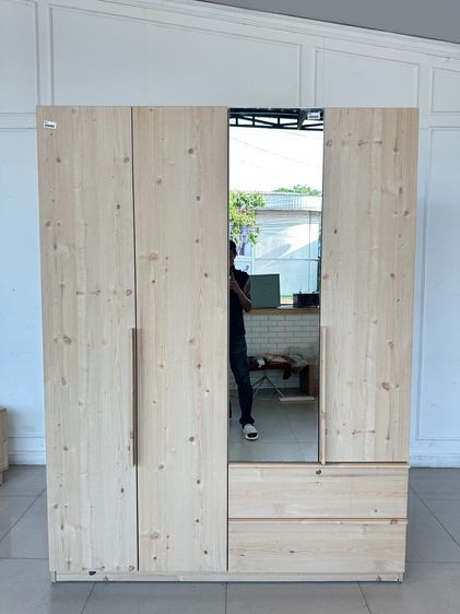 ตู้เสื้อผ้า 4 บานเปิด 2 ลิ้นชัก โครงฐานไม้ MDF สีบีช  รูปที่ 7