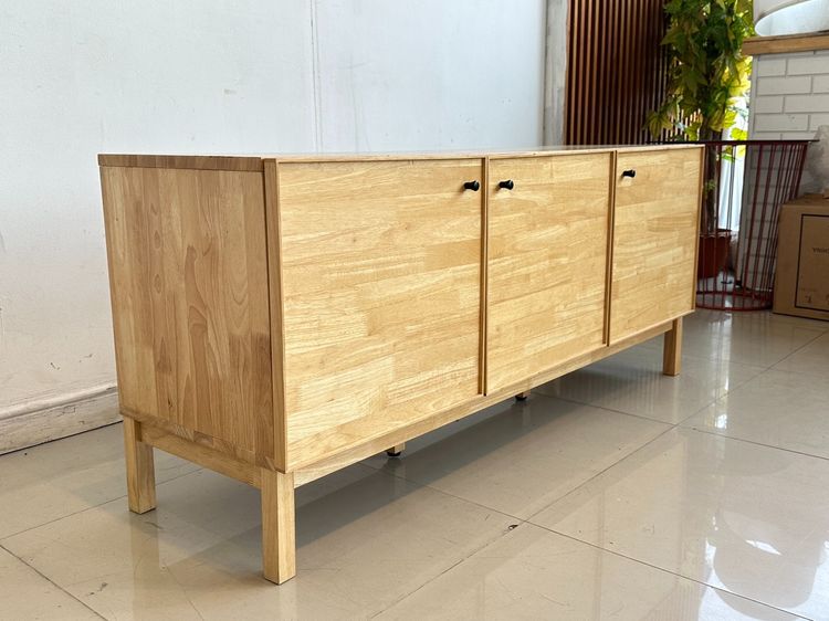 ตู้วางทีวี 3 บานเปิด  โครงไม้สนประสานทั้งตัว แผ่นหลังไม้อัดมีรูร้อยสาย รูปที่ 4