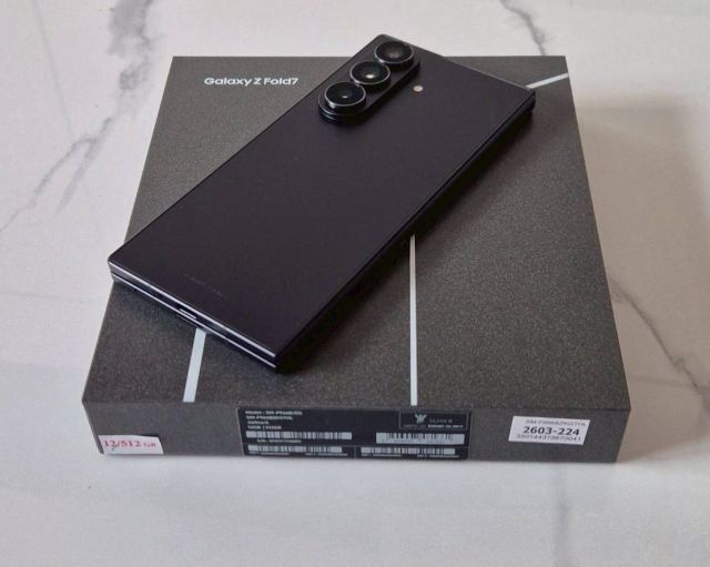 😊Samsung Galaxy Z Fold 7   512GB  เครื่องใหม่มีตำหนิ ของแท้ ศูนย์ไทย  มีประกัน  รูปที่ 2