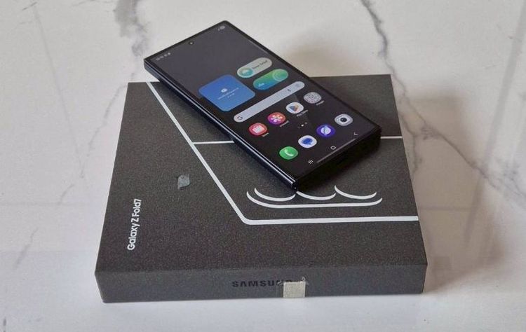 😊Samsung Galaxy Z Fold 7   512GB  เครื่องใหม่มีตำหนิ ของแท้ ศูนย์ไทย  มีประกัน 
