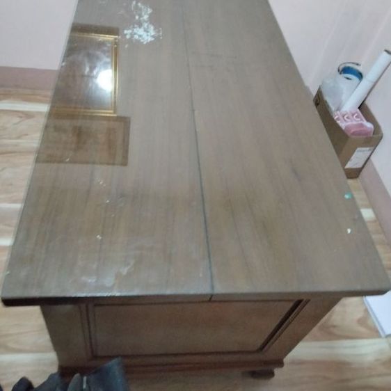 ไม้สักเก่าแผ่นเดียวหนา 2 นิ้ว" และ "งานเก่าเข้าไม้ลูกฟัก

 รูปที่ 10