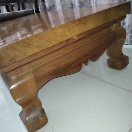 ไม้สักเก่าแผ่นเดียวหนา 2 นิ้ว" และ "งานเก่าเข้าไม้ลูกฟัก

