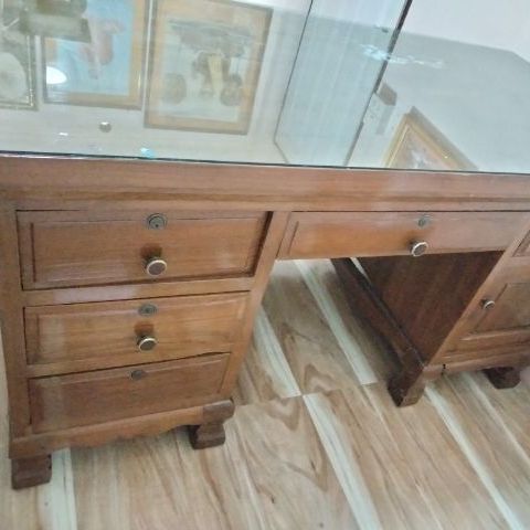 ไม้สักเก่าแผ่นเดียวหนา 2 นิ้ว" และ "งานเก่าเข้าไม้ลูกฟัก

 รูปที่ 12