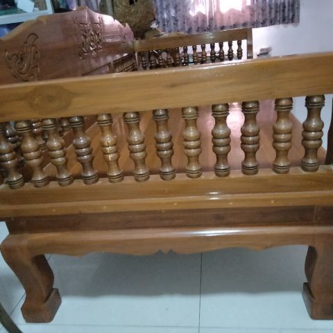 ไม้สักเก่าแผ่นเดียวหนา 2 นิ้ว" และ "งานเก่าเข้าไม้ลูกฟัก

 รูปที่ 5