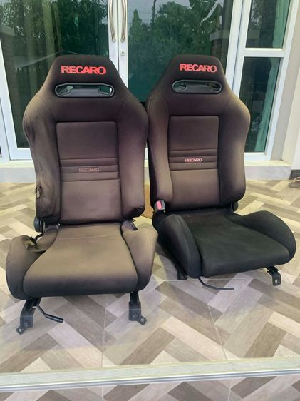 ขายเบาะ recaro ใส่ civic 3ปะตูครับ
