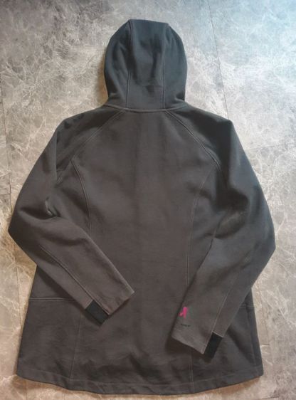 "Under Armour  สีเทาถ่านตัดชมพูจี๊ดๆ ทรงสปอร์ตเกิร์ล ใส่ไปยิมก็สับ ใส่เที่ยวก็เท่ ทรงเข้ารูปสวยมากกก ตัวนี้คือ Rare Item ใครหาอยู่ทักด่วน รูปที่ 2