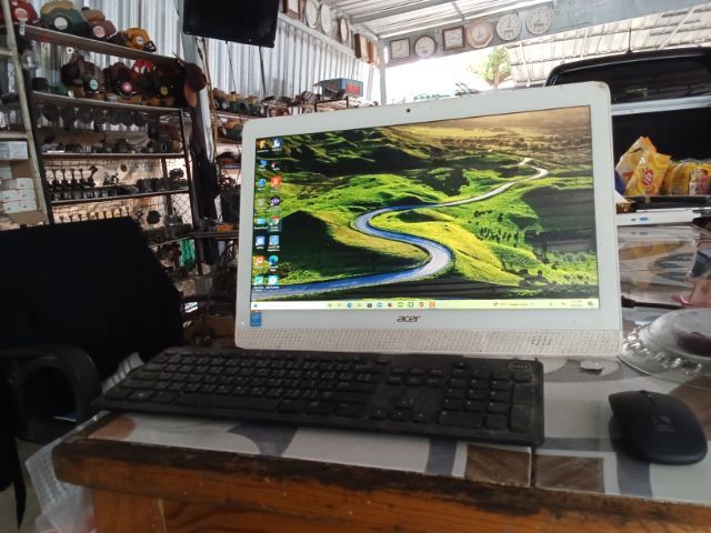 ไม่ใช่ HDMI วินโดว์ 4 กิกะไบต์ Acer all in one