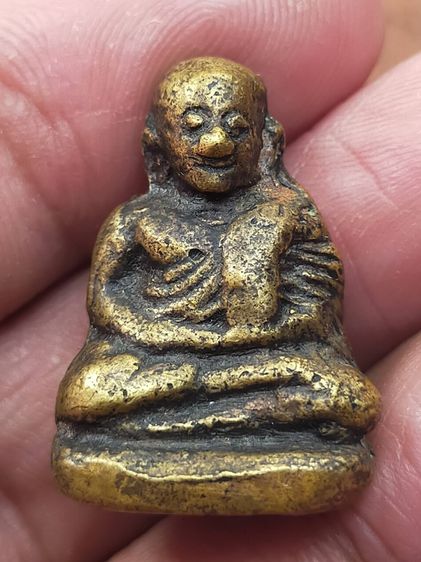 หลวงพ่อเงินพิมพ์ขี้ตา เก่ามาก