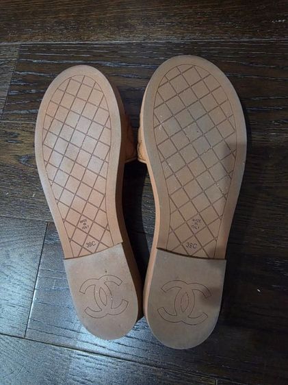 Like New .. Chanel Scandal size 39  Sell at lost  รูปที่ 2