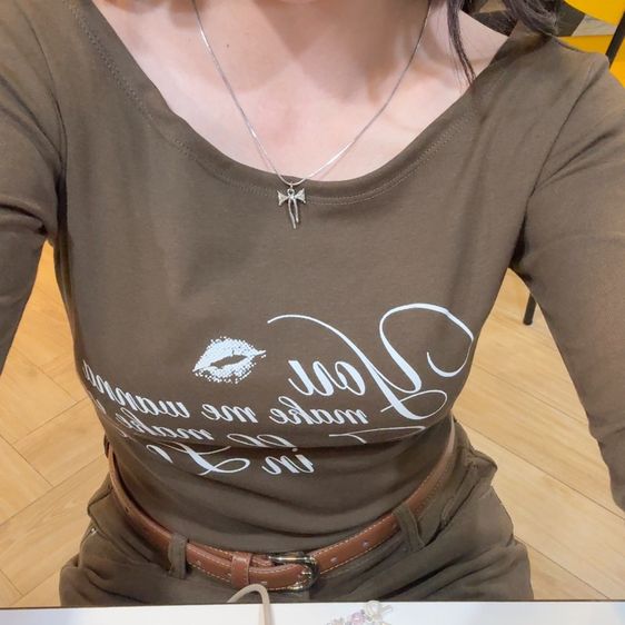เสื้อแฟชั่น