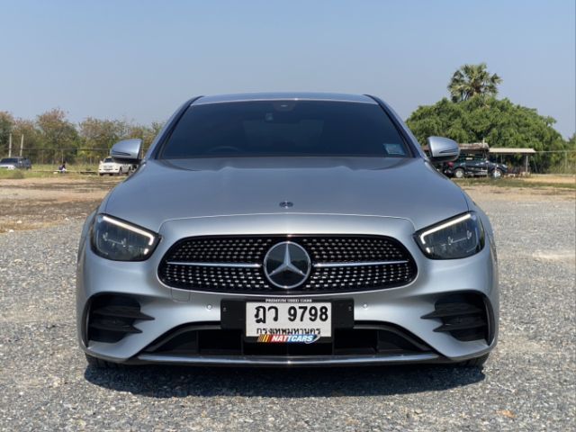 Mercedes-Benz E-Class 2022 E220 Sedan ดีเซล ไม่ติดแก๊ส เกียร์อัตโนมัติ บรอนซ์เงิน รูปที่ 2